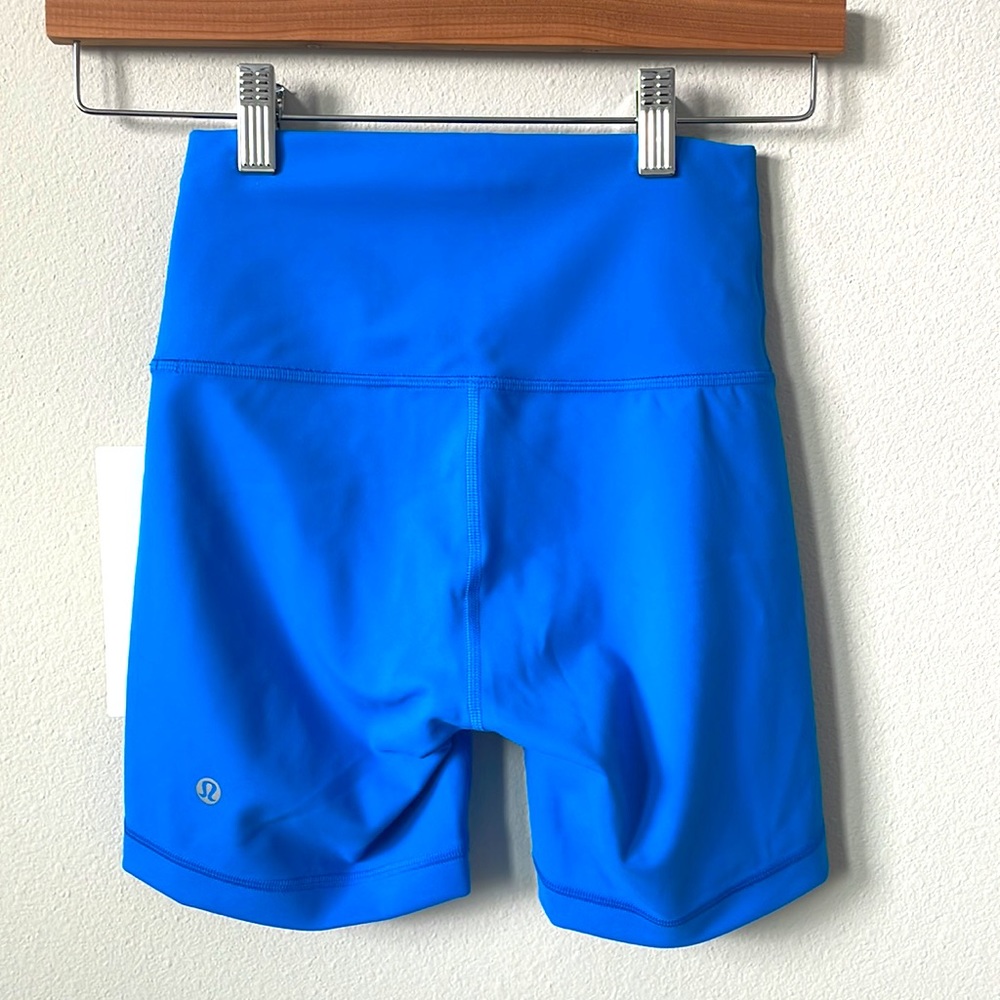 NWT Lululemon Wunder Train High-Rise Short 6"
Poolside Size 4 - Picture 2 of 9